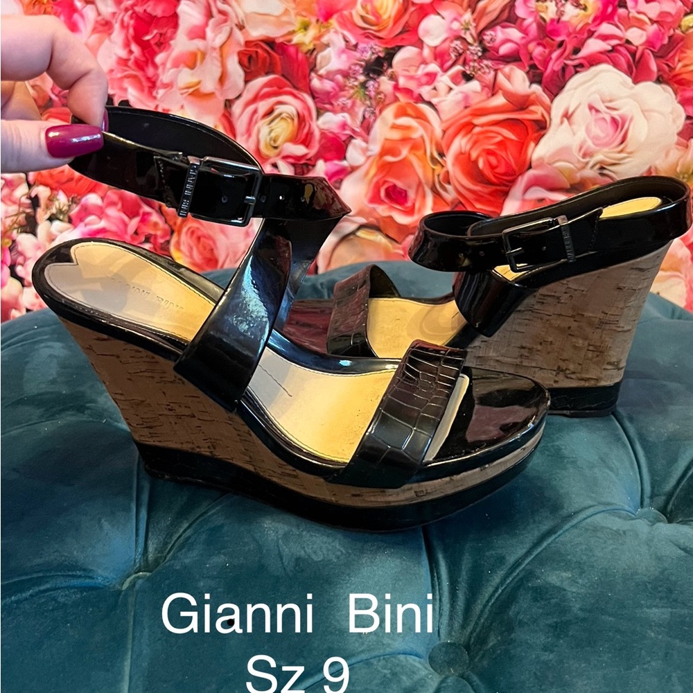 Gianni Bini Black Wedge Sandals with Ankle Straps